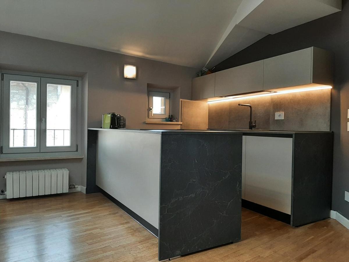Moaa - Modern Art Apartment Desenzano del Garda Exterior foto